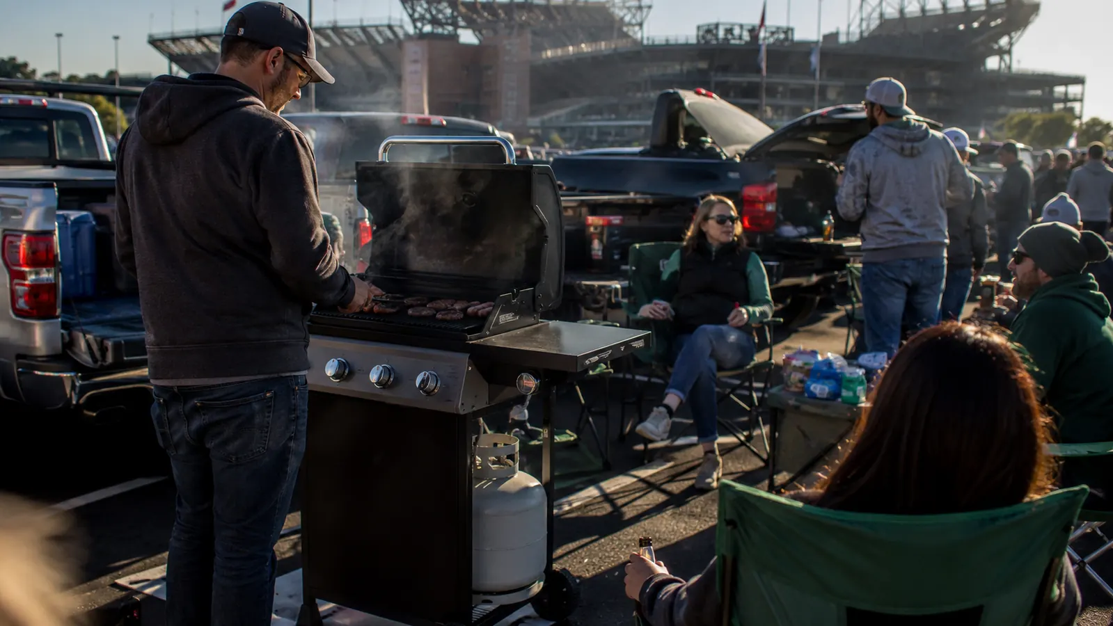 10 Reasons a Portable Propane Grill Is Perfect for Tailgating